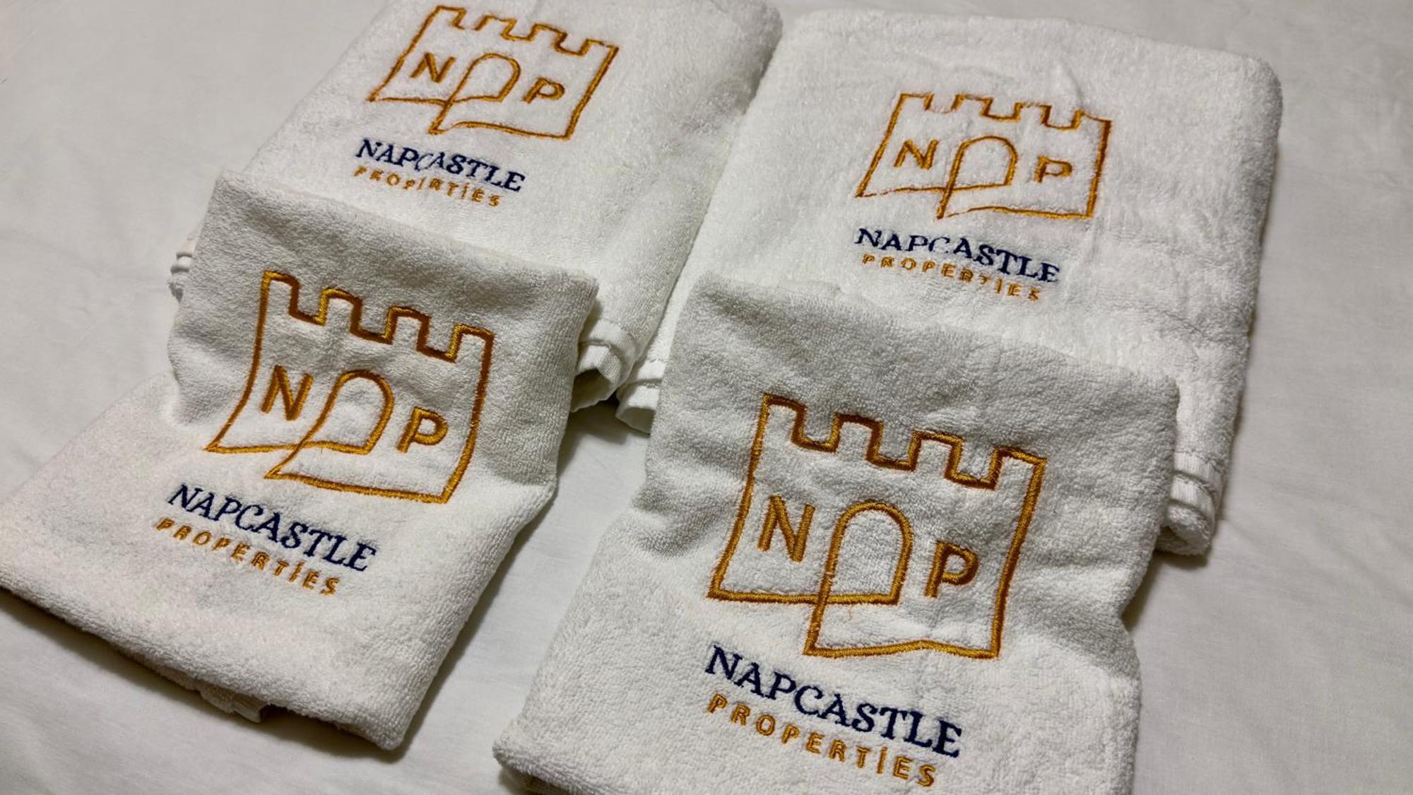 Napcastle Caledonian Park Hotel London Exterior photo