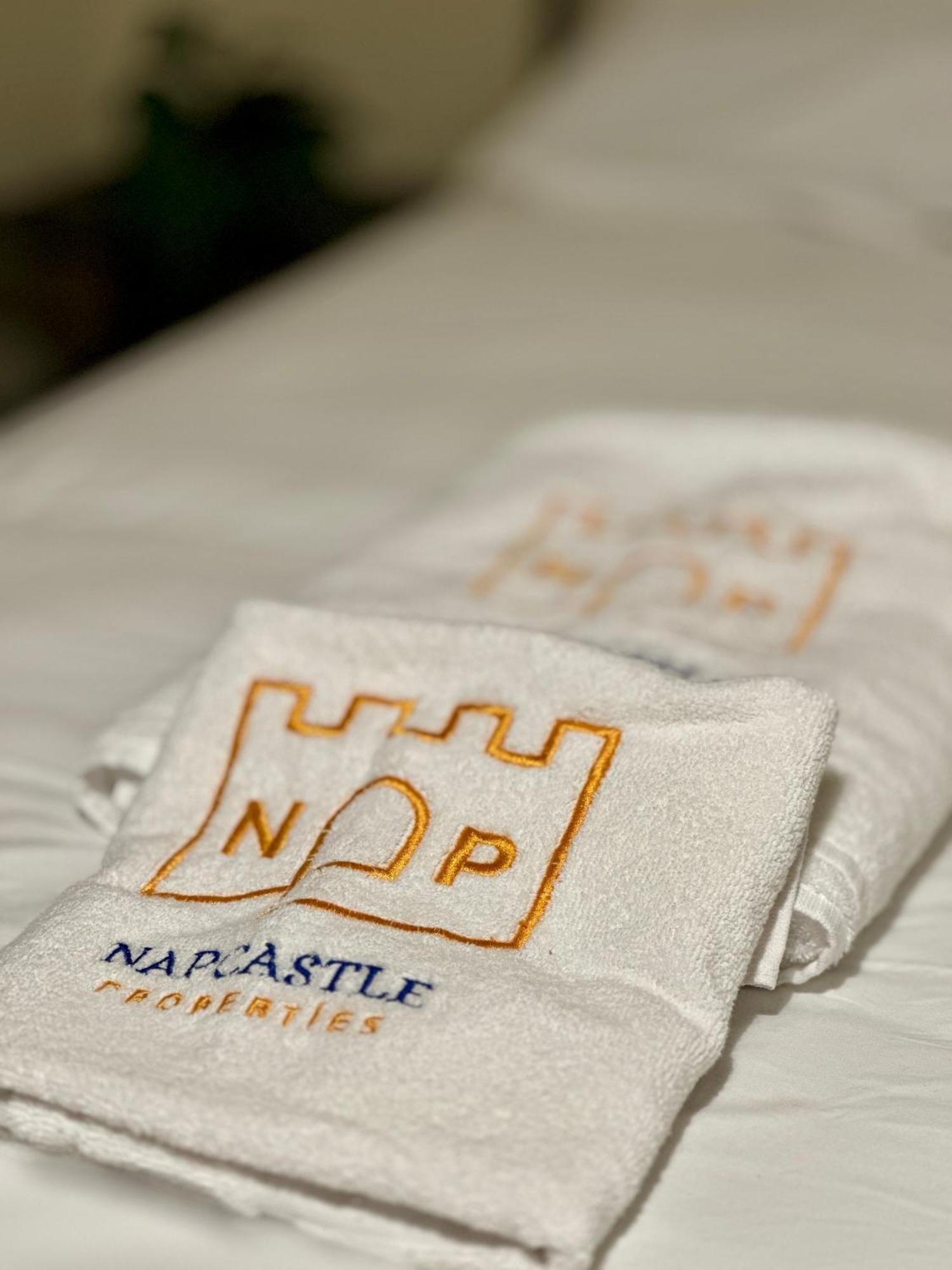 Napcastle Caledonian Park Hotel London Exterior photo
