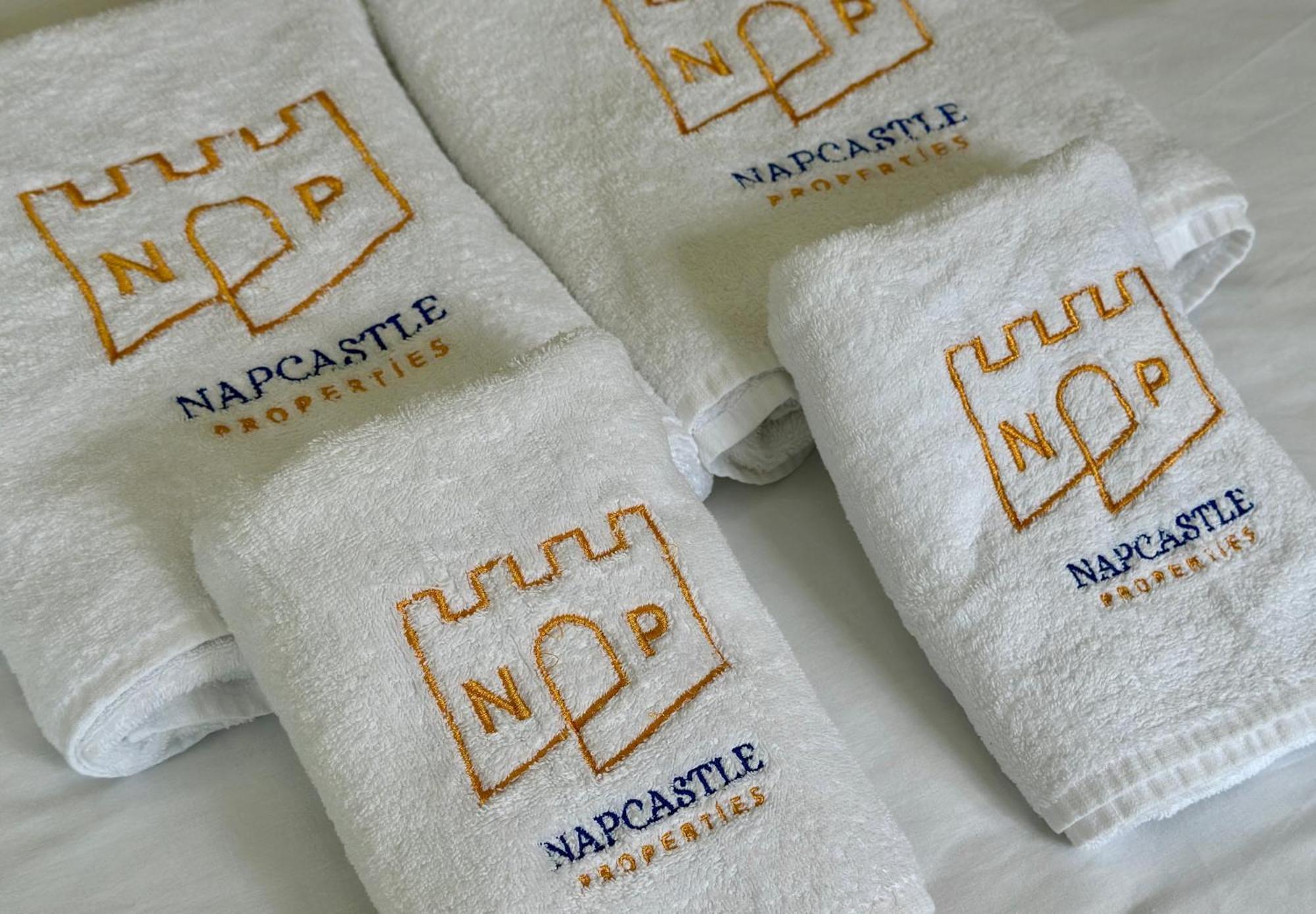 Napcastle Caledonian Park Hotel London Exterior photo